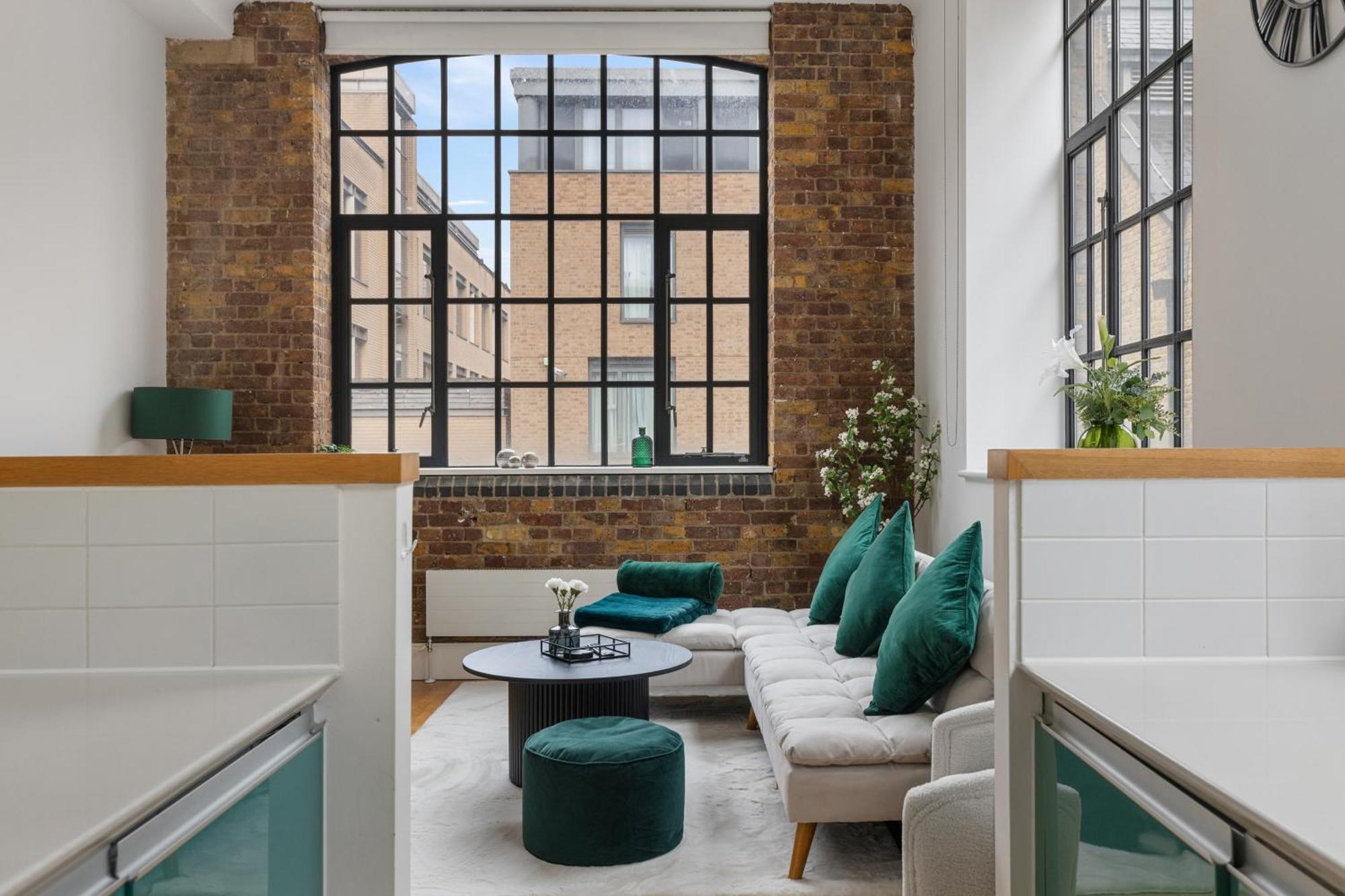 London, Kings Cross, Minutes From Station! * Лондон